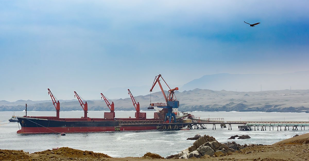 縮小２＝運搬船AdobeStock_1228208162.jpg